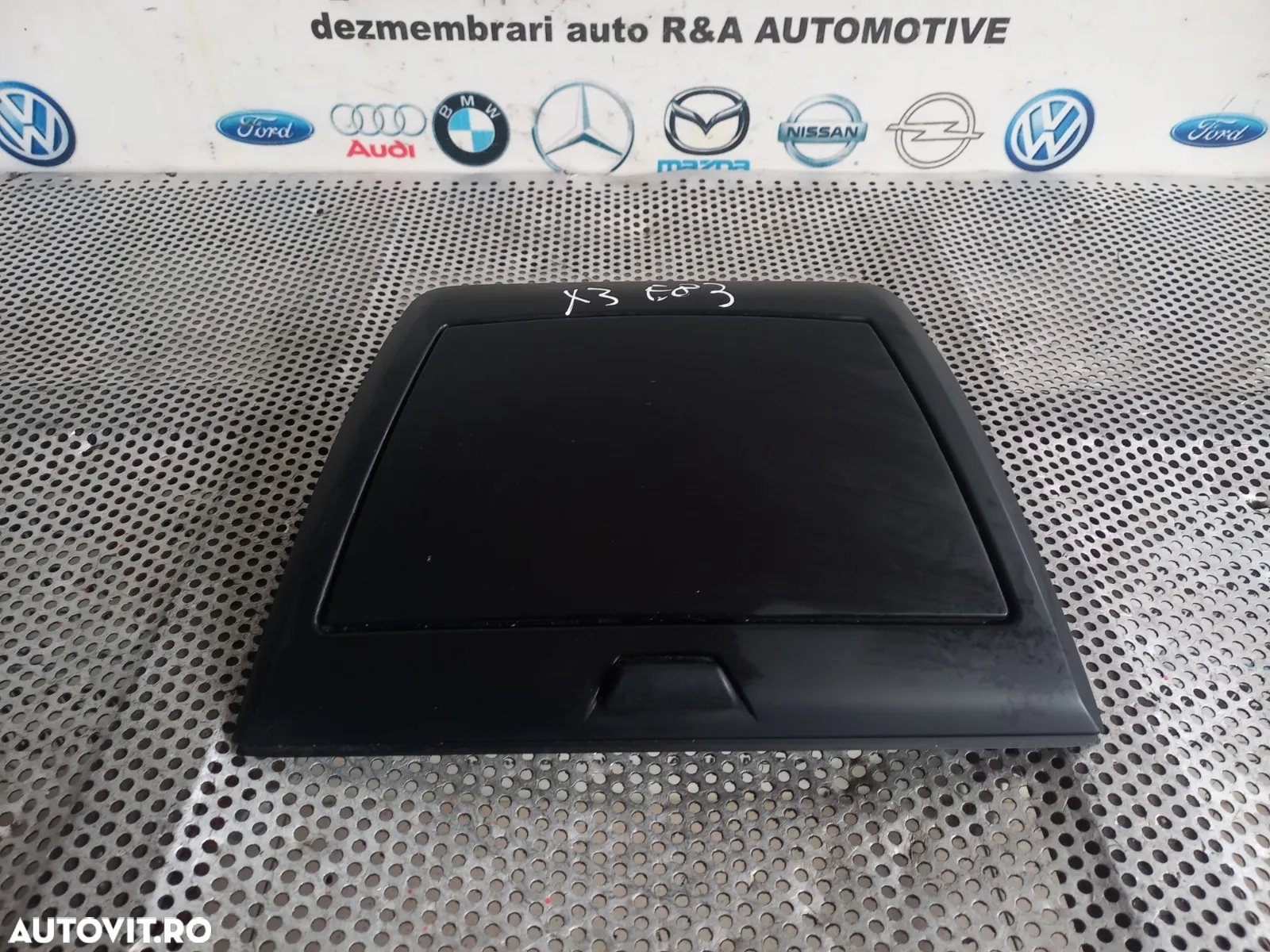 Sertar Bord Torpedou  Bmw  X3 E83 Volan Stanga Dezmembrez - Dezmembrari Arad - 3