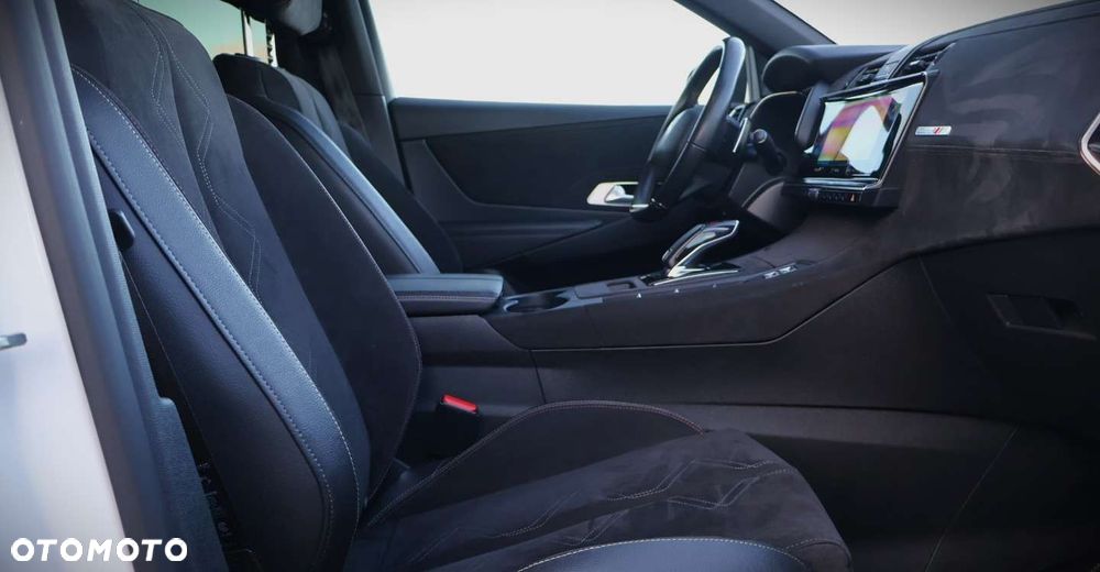 DS Automobiles DS 7 Crossback 2.0 BlueHDi Performance Line + - 18