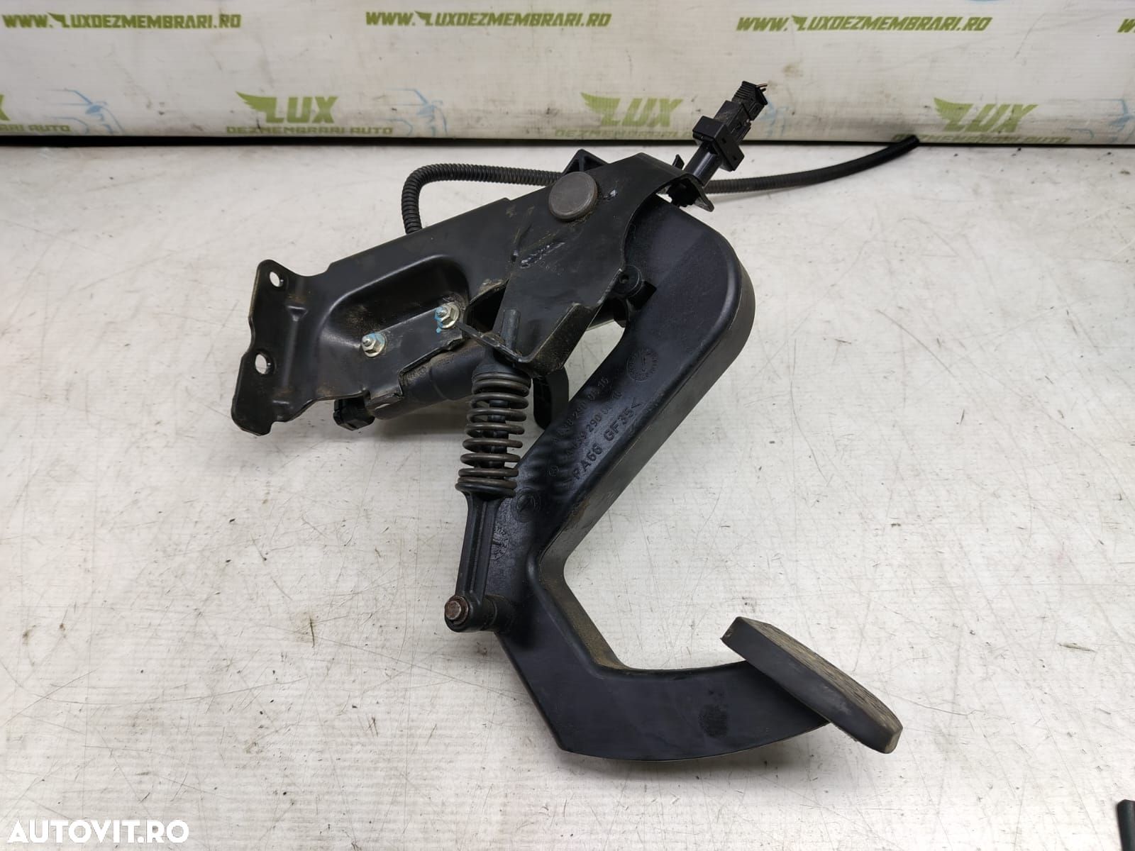 Pedala acceleratie A6392901201 Mercedes-Benz Vito W639 [2003 - 2010] - 1