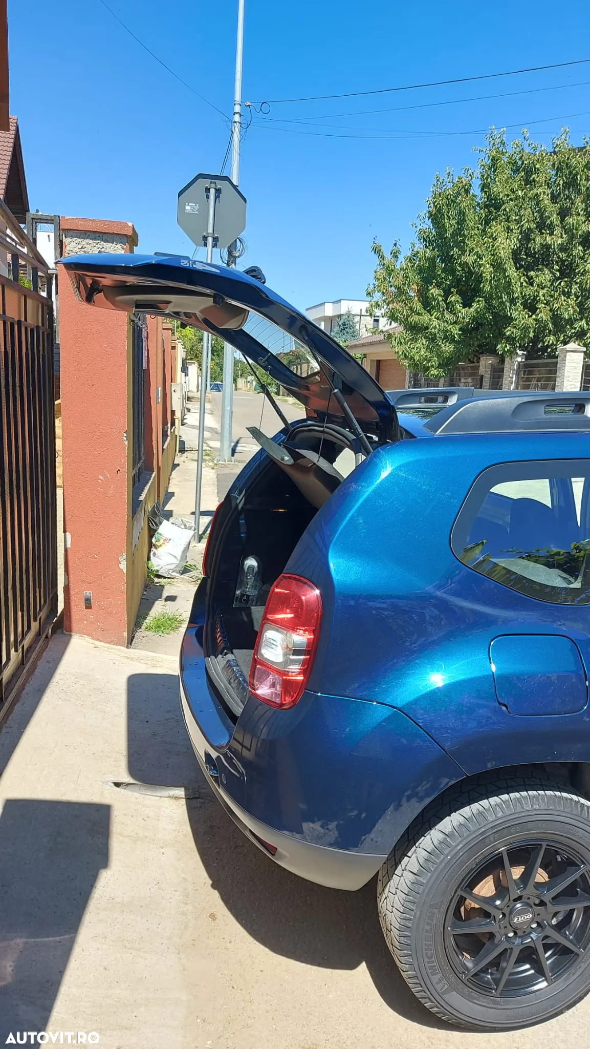 Dacia Duster 1.6 4x4 Laureate - 7
