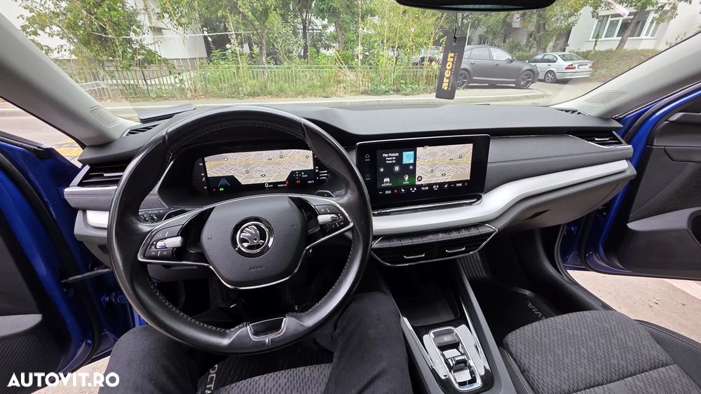 Skoda Octavia 2.0 TDI DSG Ambition - 10