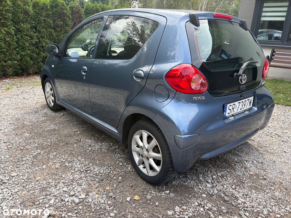 Toyota Aygo Team - 6