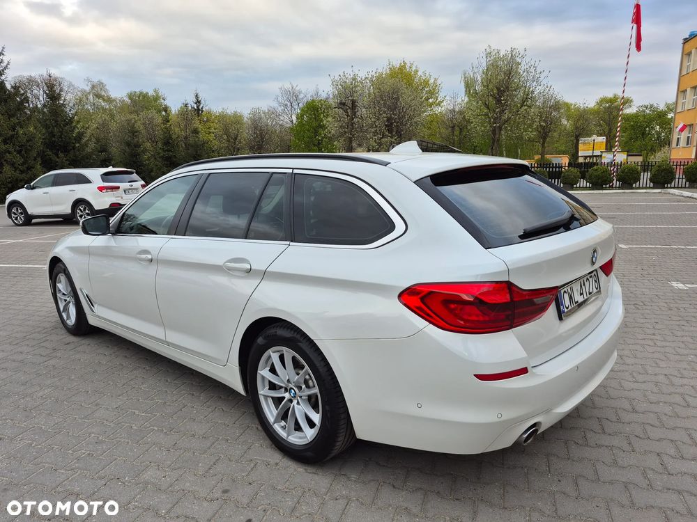 BMW Seria 5 520d xDrive Sport Line - 10