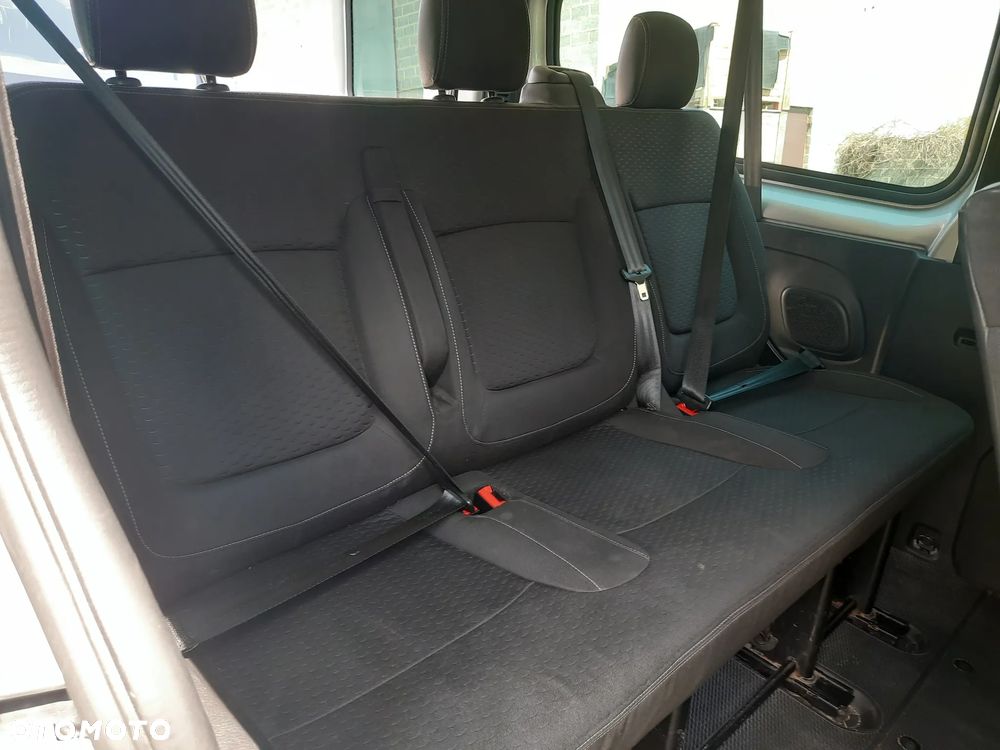 Opel Vivaro L2H1 2,9t Elegance Business - 13