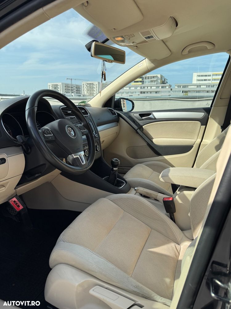 Volkswagen Golf 2.0 TDI DPF BlueMotion Technology Comfortline - 15