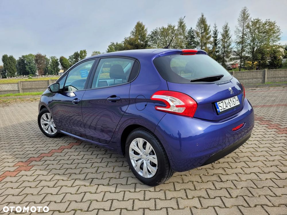Peugeot 208 - 7