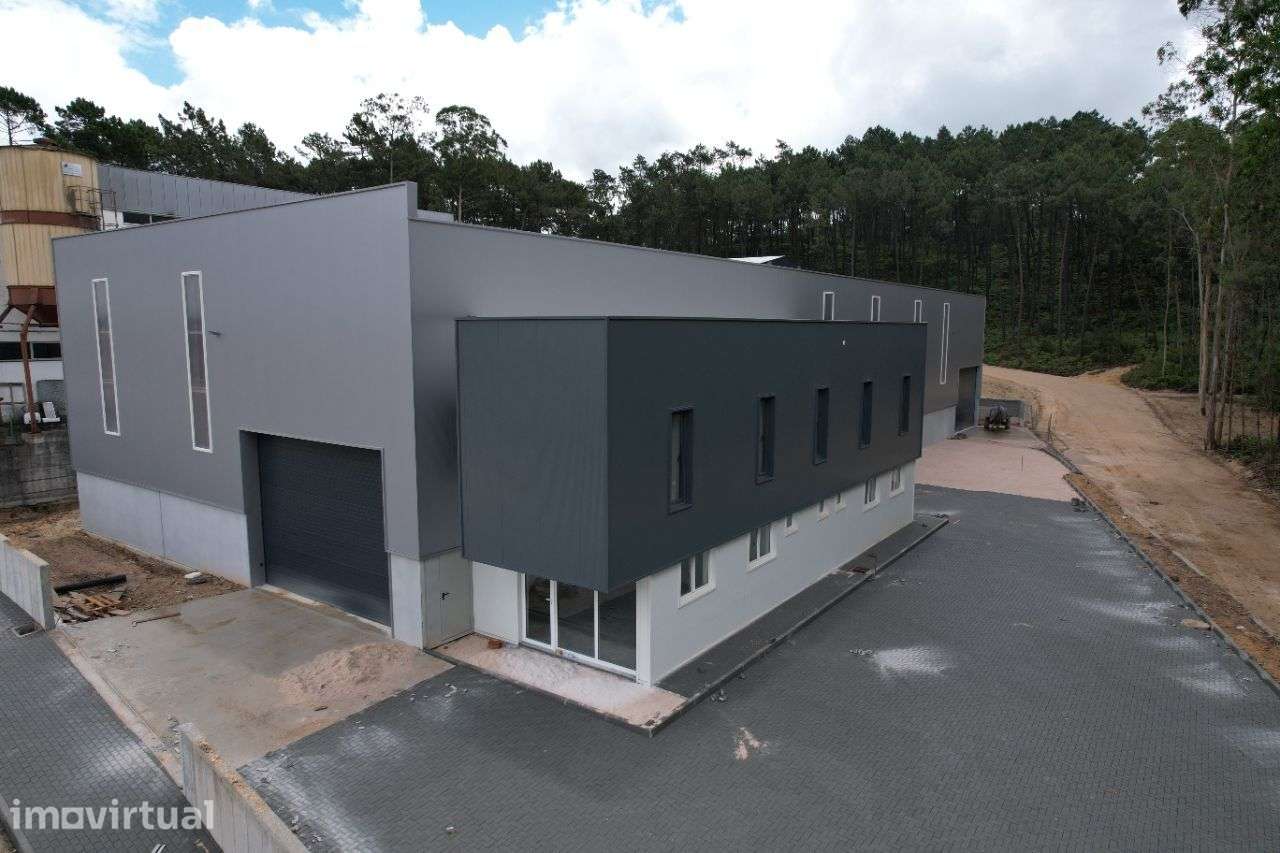 Armazém na Zona Industrial das Matas - Grande imagem: 2/23
