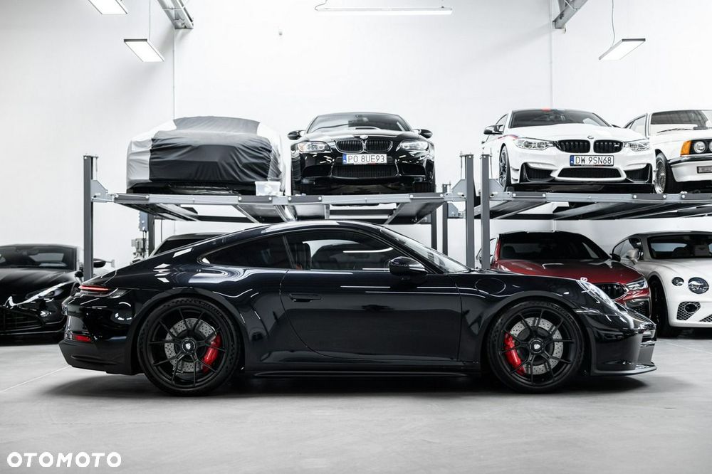 Porsche 911 GT3 Touring PDK - 5