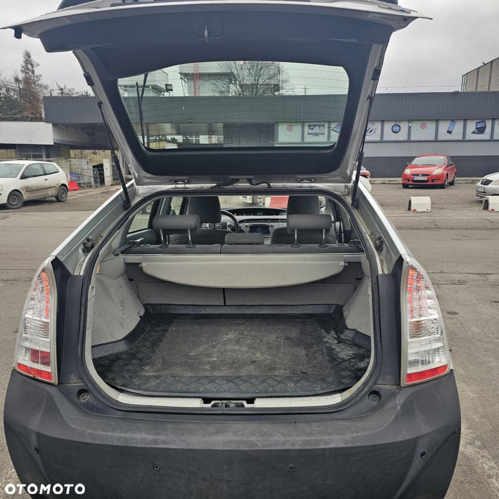 Toyota Prius - 9