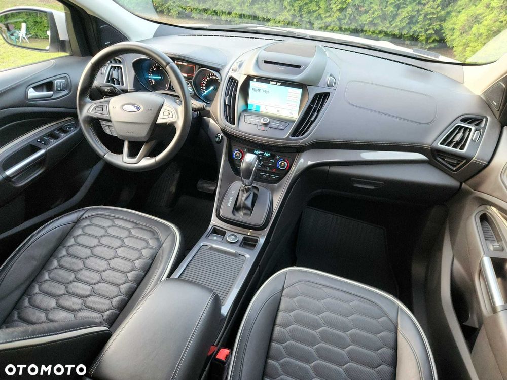 Ford Kuga - 8