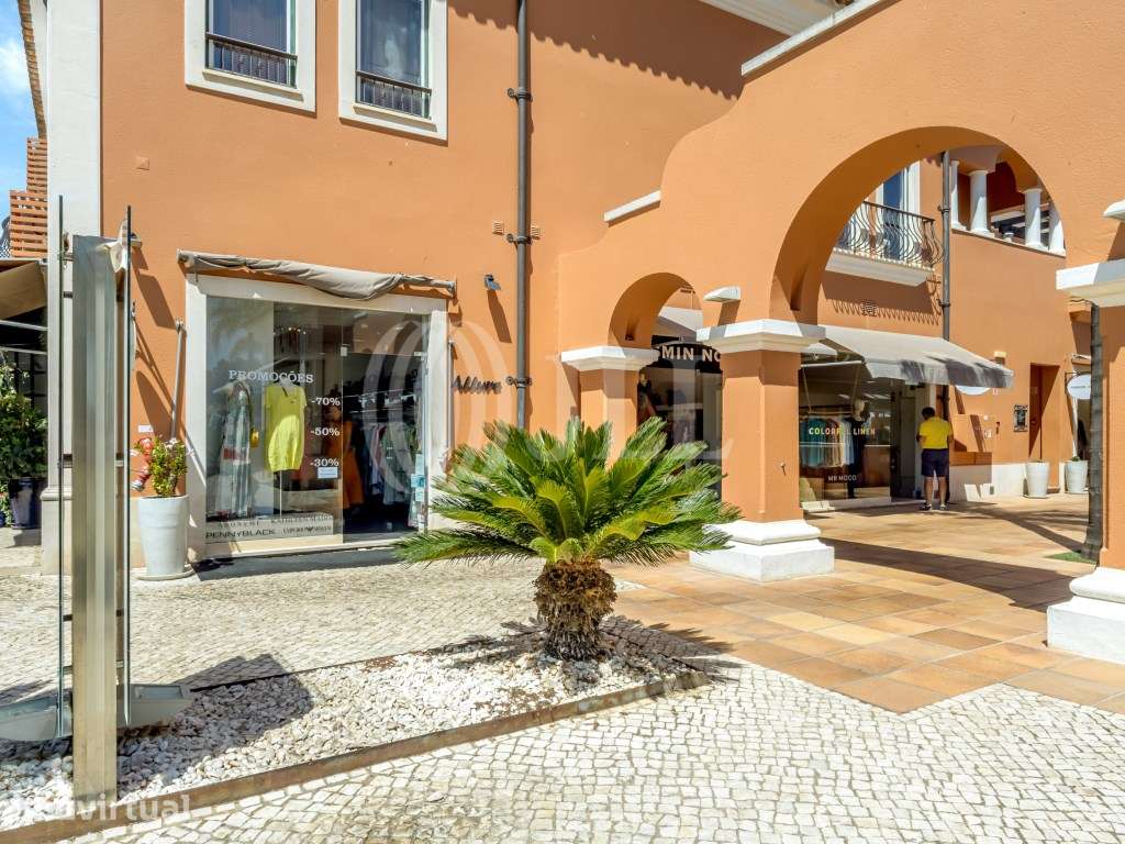 Loja em corner, Quinta Shopping, Quinta do Lago, Algarve - Grande imagem: 3/30
