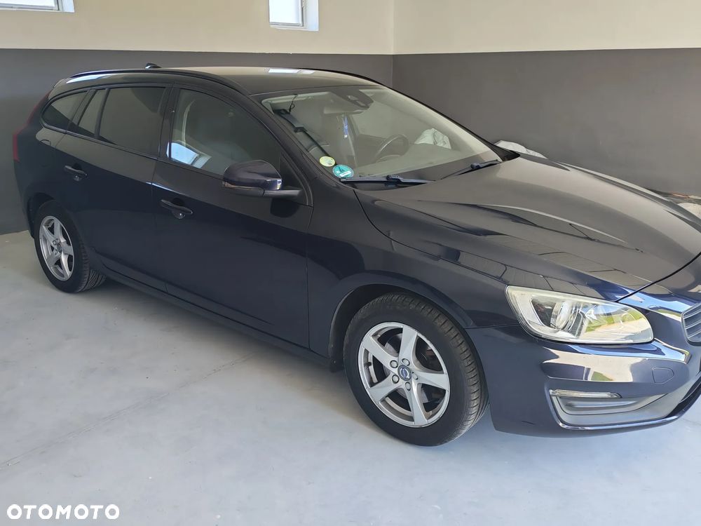 Volvo V60 D2 Drive-E Kinetic - 11