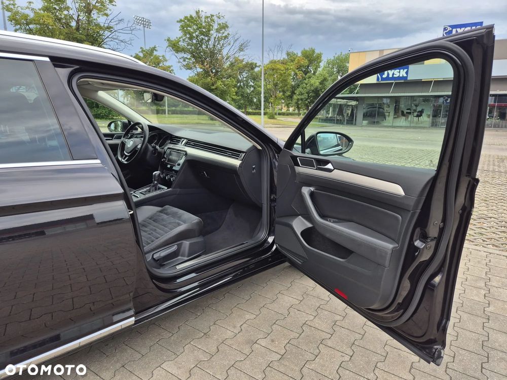 Volkswagen Passat 2.0 TDI SCR DSG Highline - 31