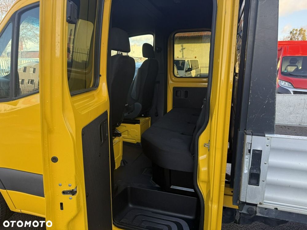 Mercedes-Benz Sprinter - 10