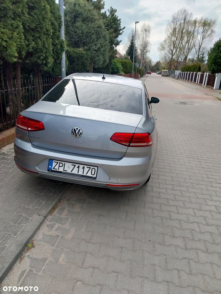Volkswagen Passat - 3