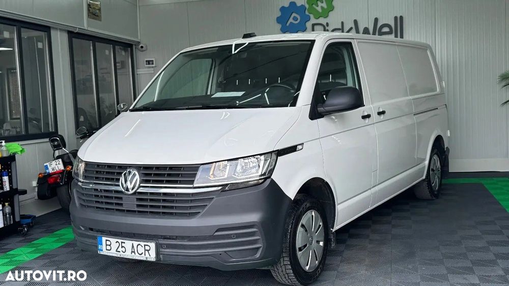 Volkswagen Transporter - 1