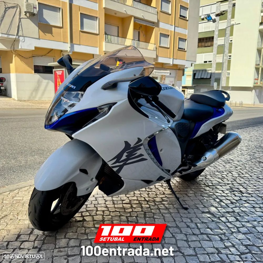 Suzuki Hayabusa GSX 1300 R - 1