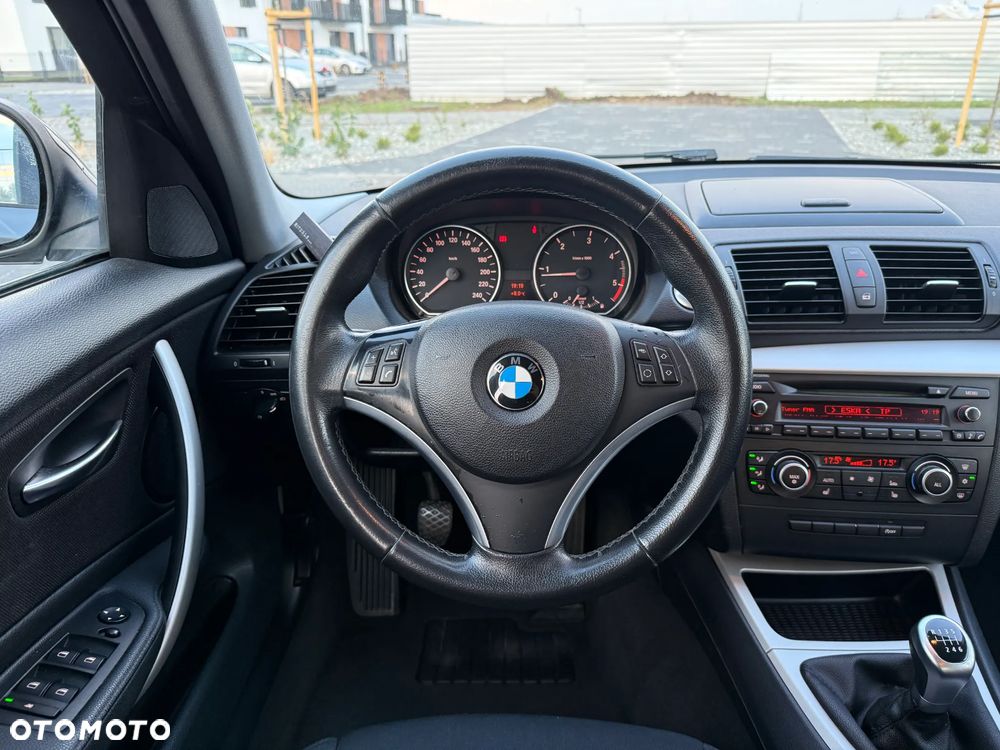 BMW Seria 1 - 12