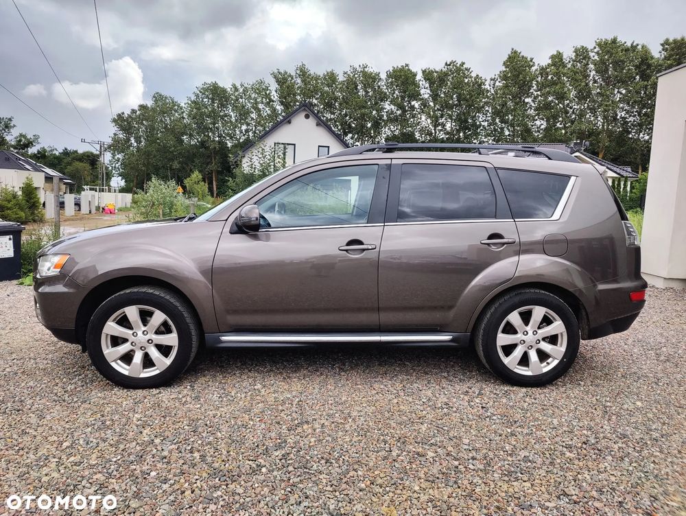 Mitsubishi Outlander 2.0 Intense + NAVI 2WD EU5 CVT - 10