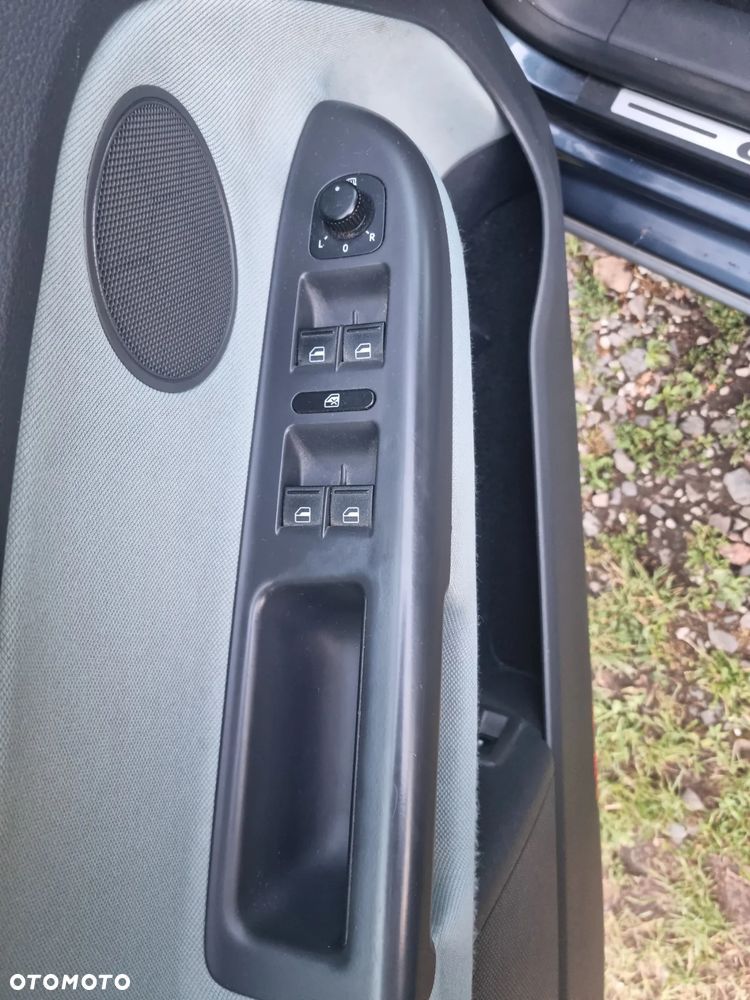 Volkswagen Golf Plus 1.9 TDI Cross - 15