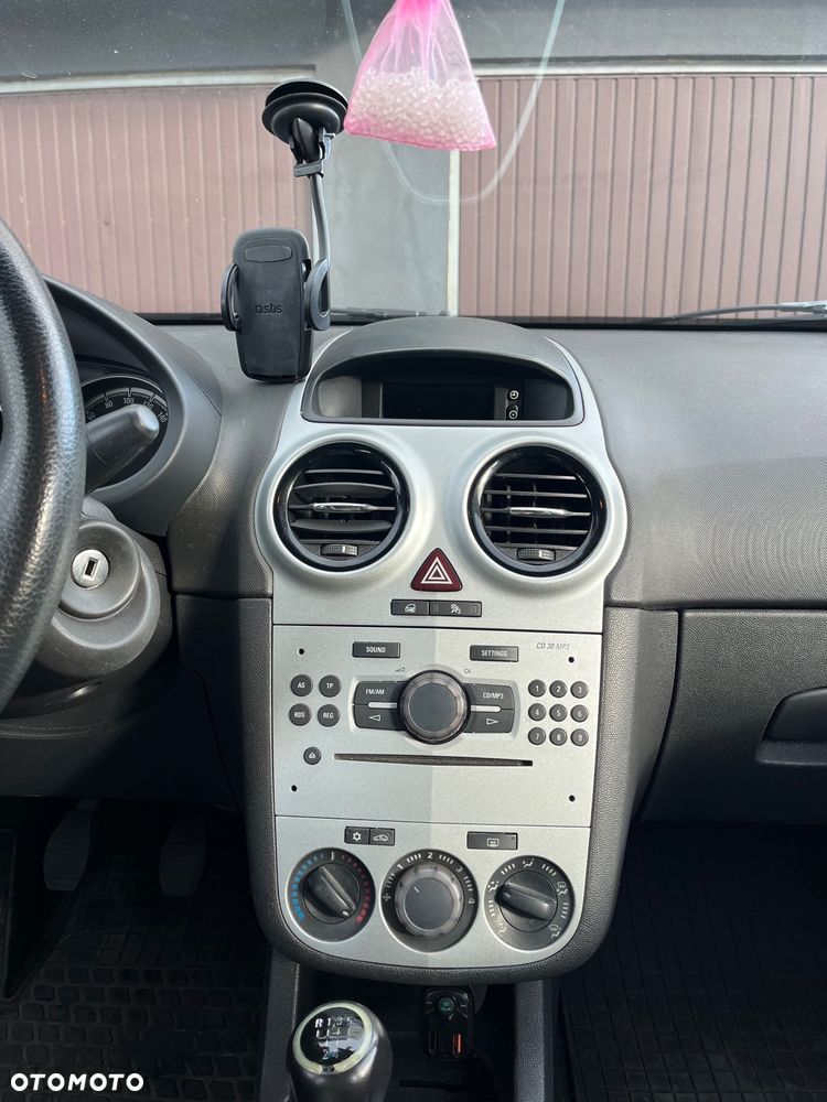 Opel Corsa - 12