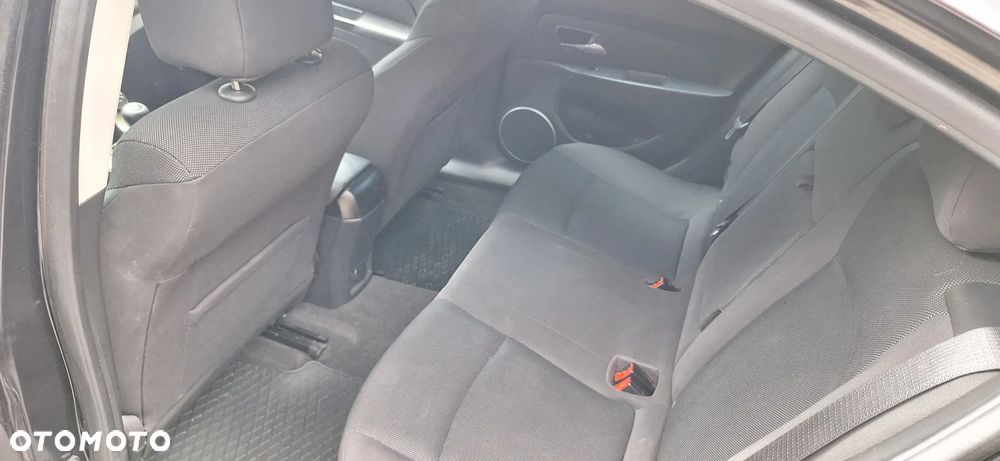 Chevrolet Cruze 1.6 - 9
