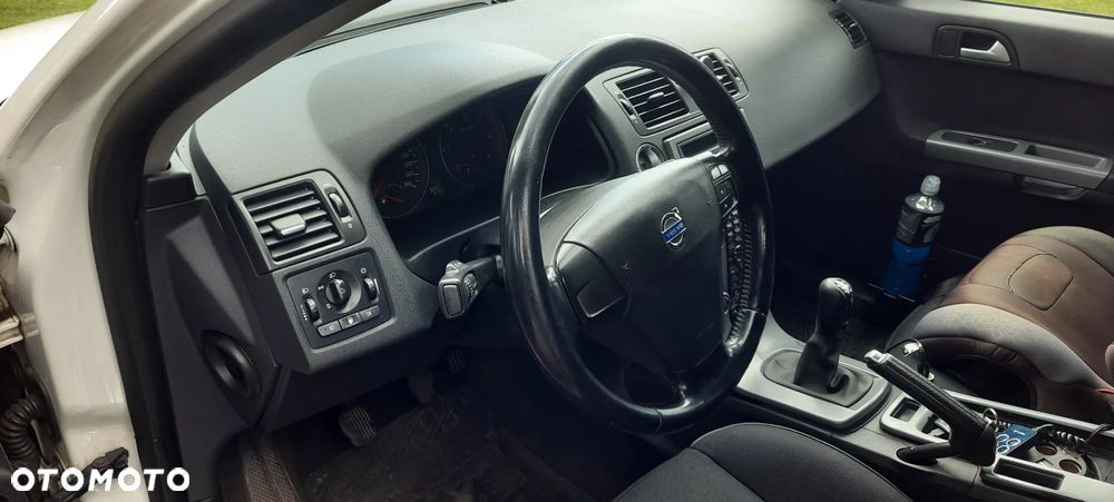 Volvo V50 - 3