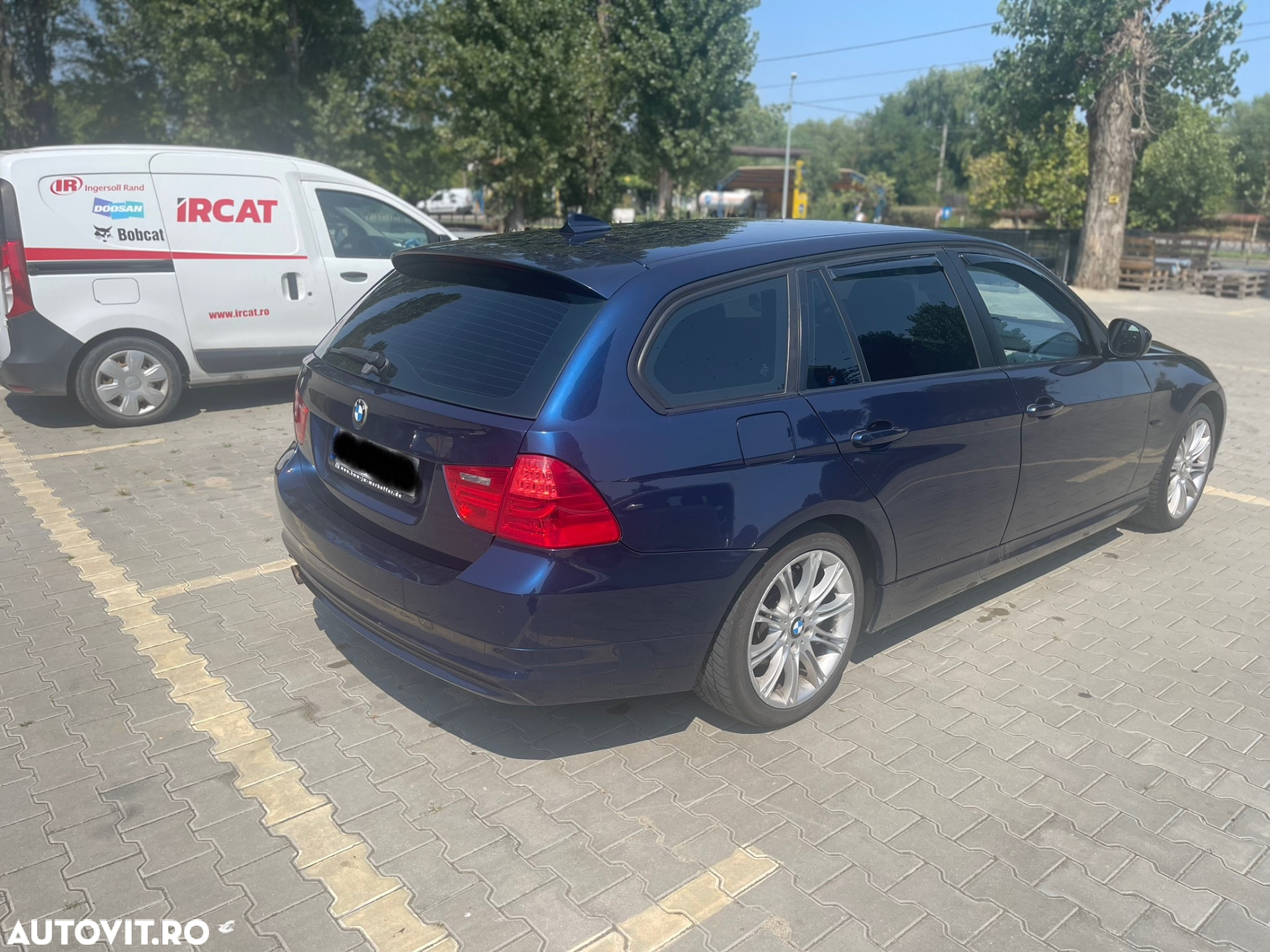 BMW Seria 3 318d - 4