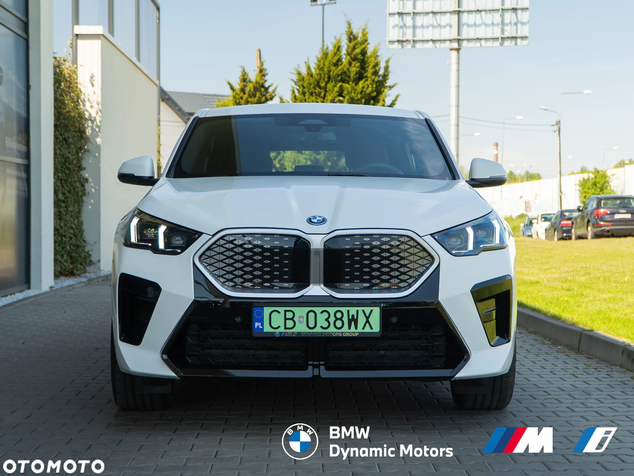 BMW iX2 - 2