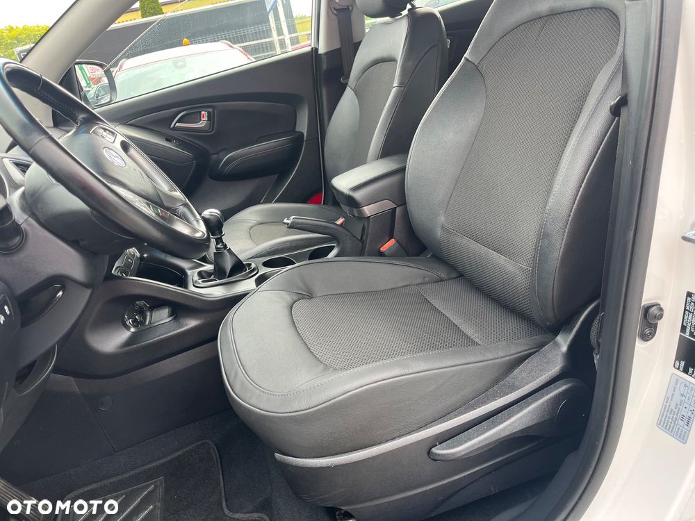 Hyundai ix35 1.6 2WD Fifa World Cup Edition - 23