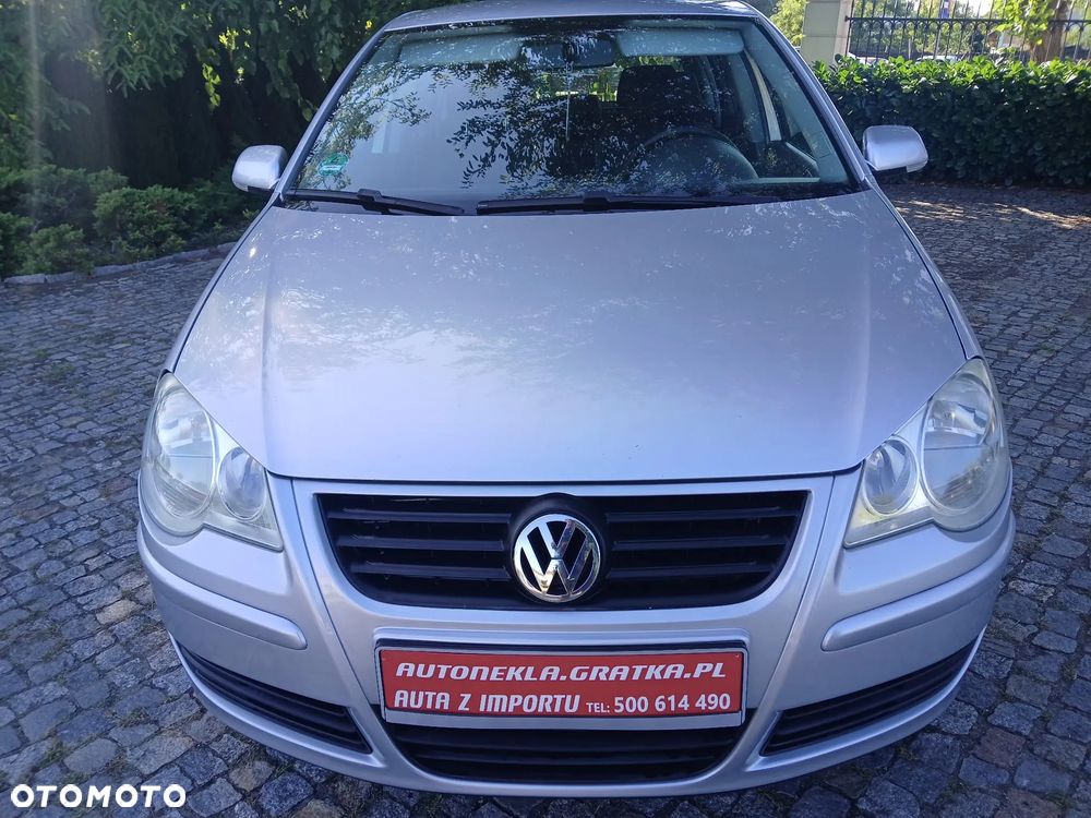 Volkswagen Polo - 2