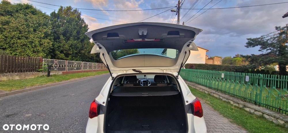 Opel Astra 1.6 T Sport - 11