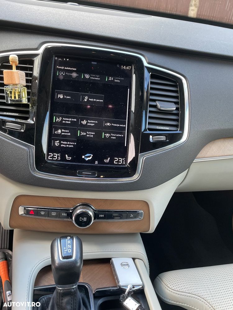 Volvo XC 90 D5 AWD Geartronic Inscription - 8