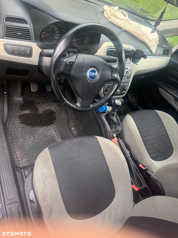 Fiat Punto 1.4 16V Emotion - 6