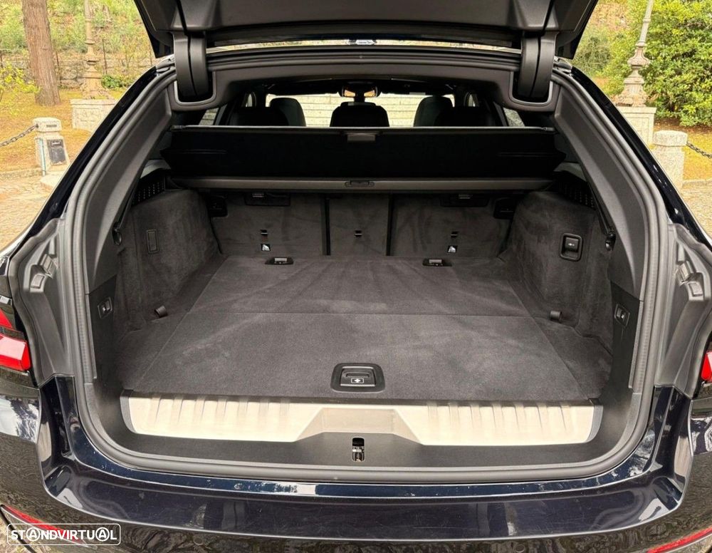 BMW 530 e Pack Desportivo M - 23