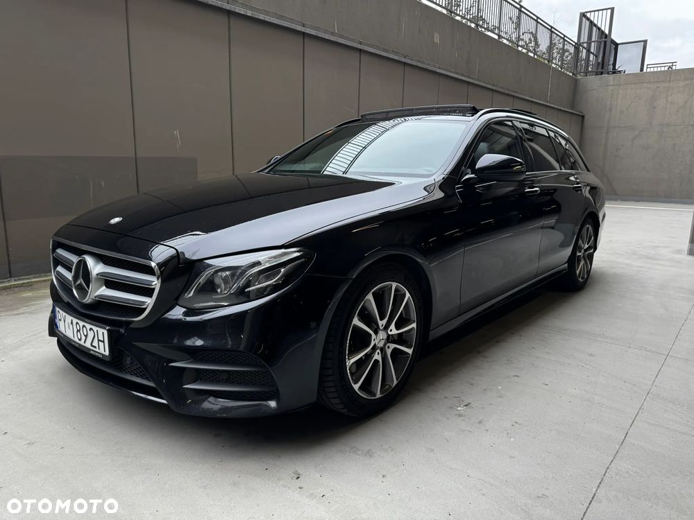 Mercedes-Benz Klasa E 220 d T 9G-TRONIC AMG Line - 1