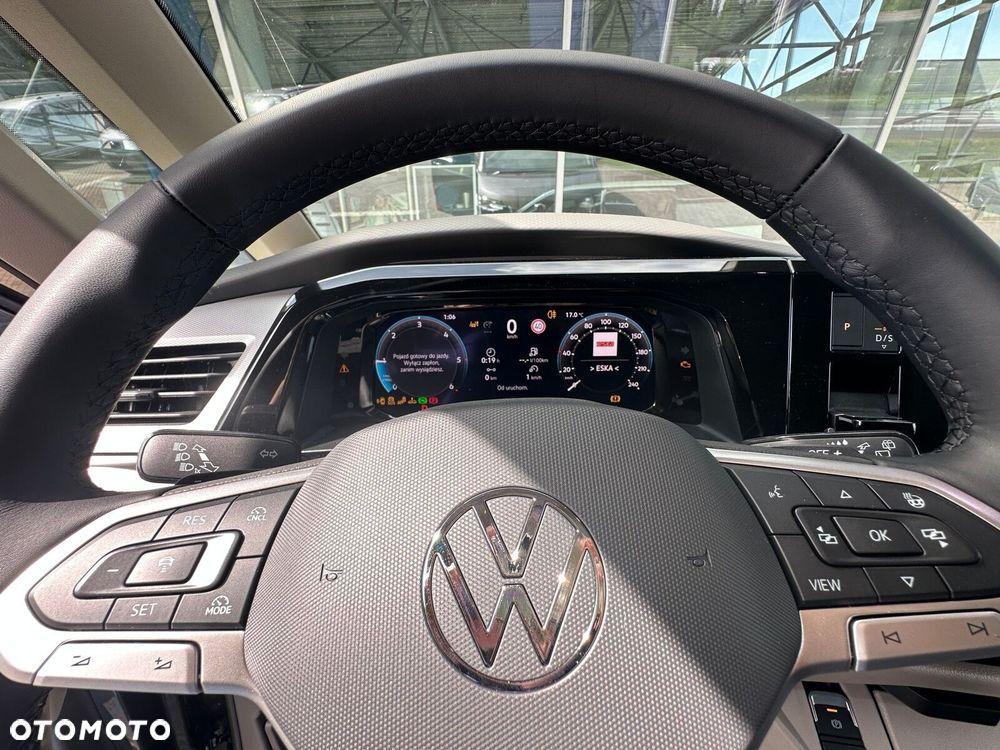 Volkswagen california Nowa California Beach silnik: 2,0 l TDI SCR 150 KM / skrzynia biegów: 7-biegowa DSG rozstaw osi: 3124 mm - 16
