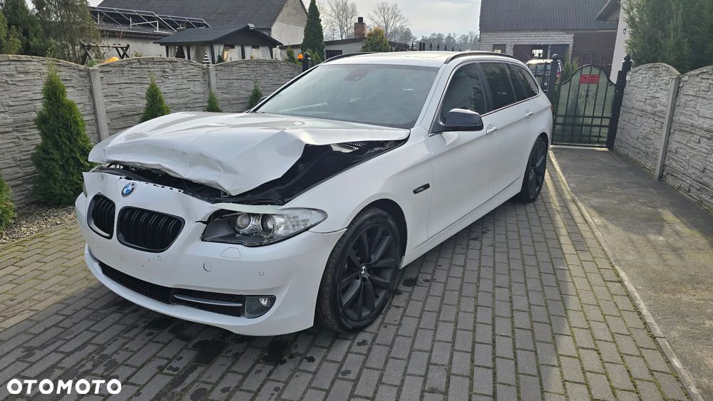 BMW Seria 5 525d - 6