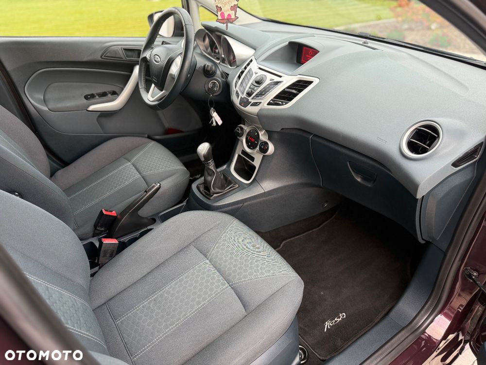 Ford Fiesta - 29
