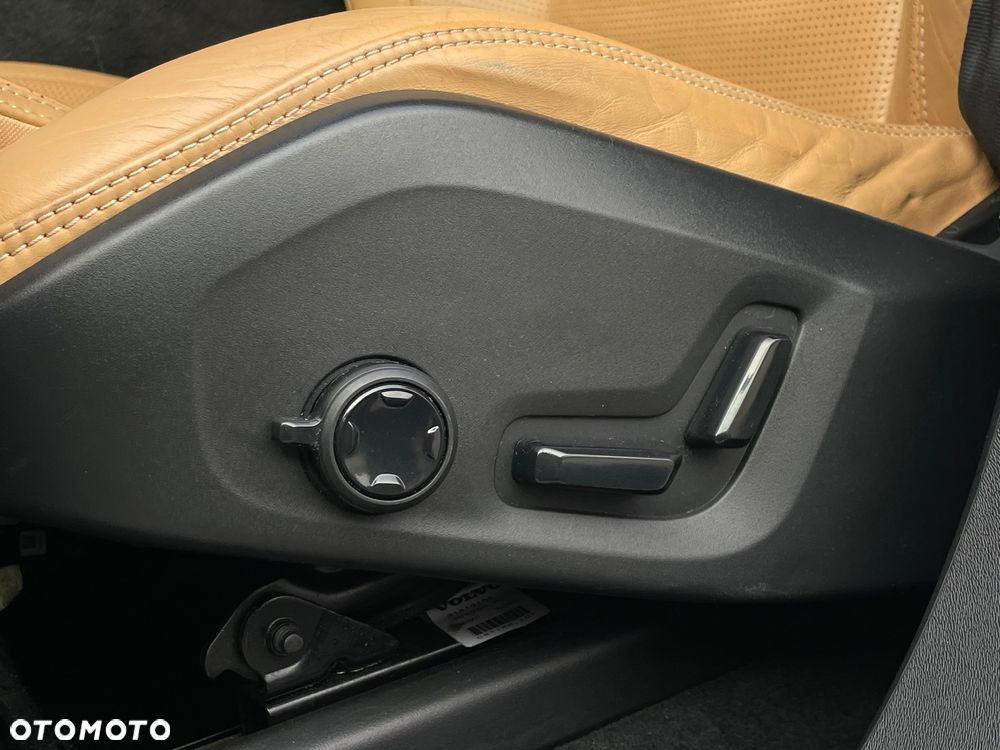 Volvo XC 90 T6 AWD Inscription 7os - 23