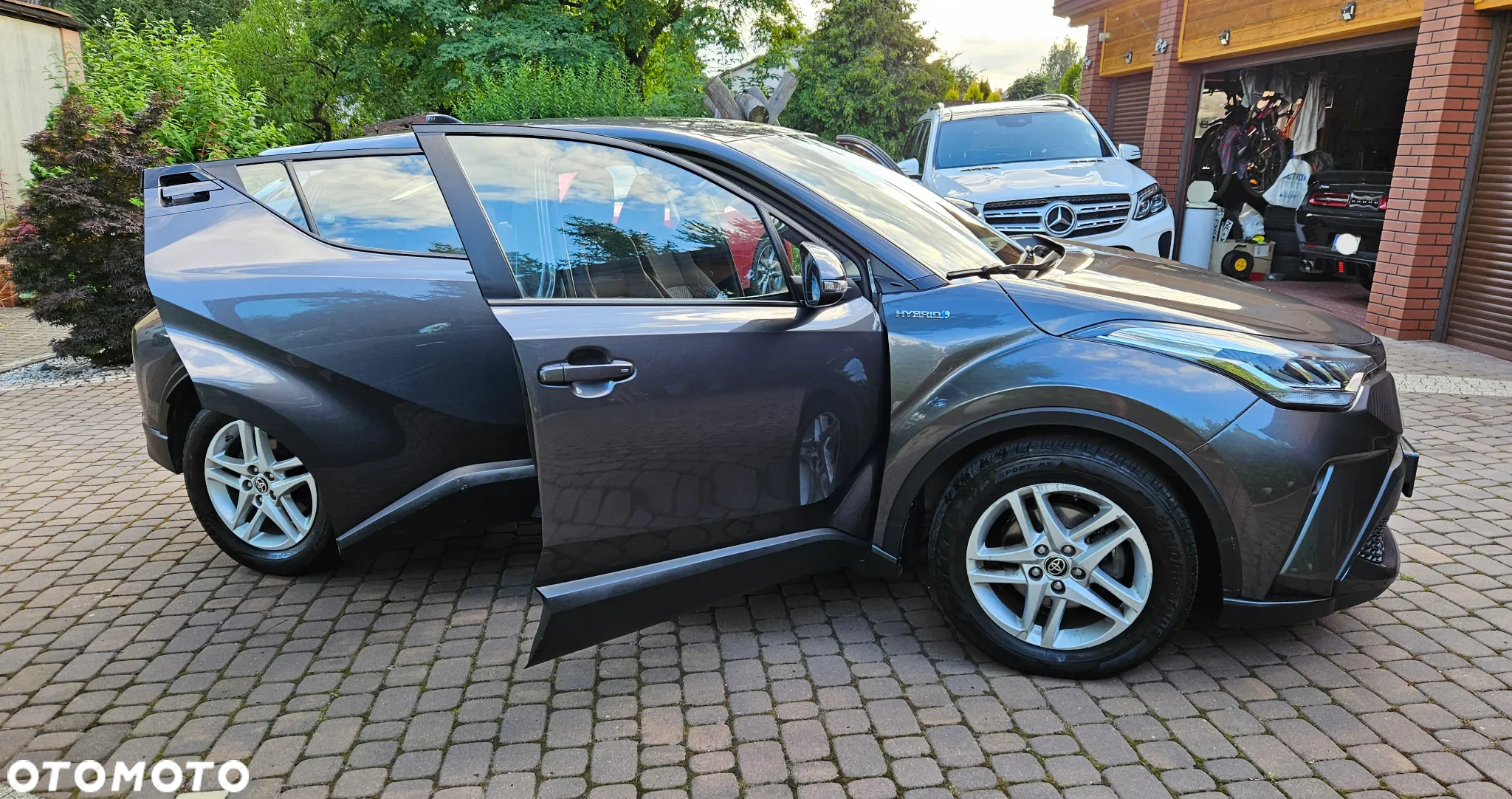 Toyota C-HR - 16