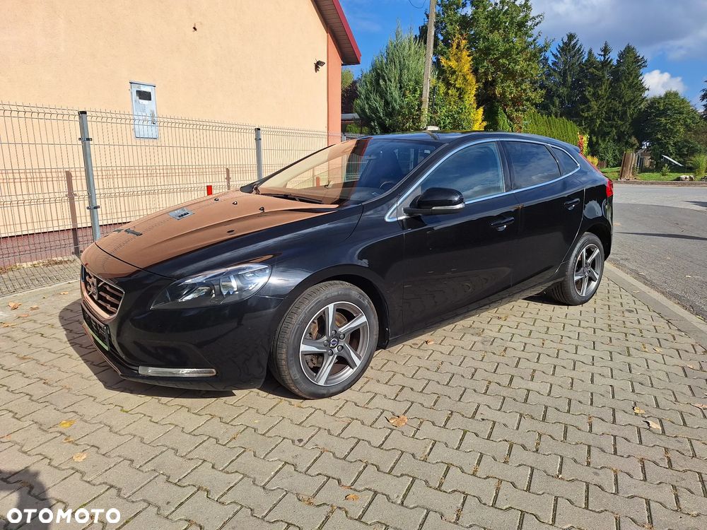 Volvo V40 D2 Summum - 1