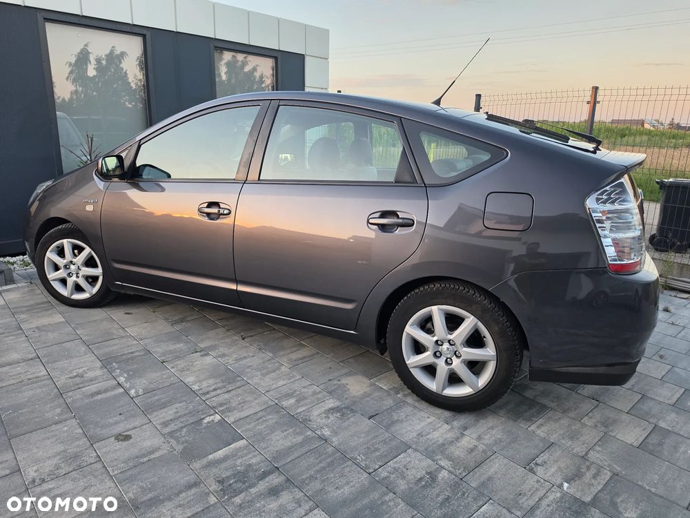Toyota Prius - 26