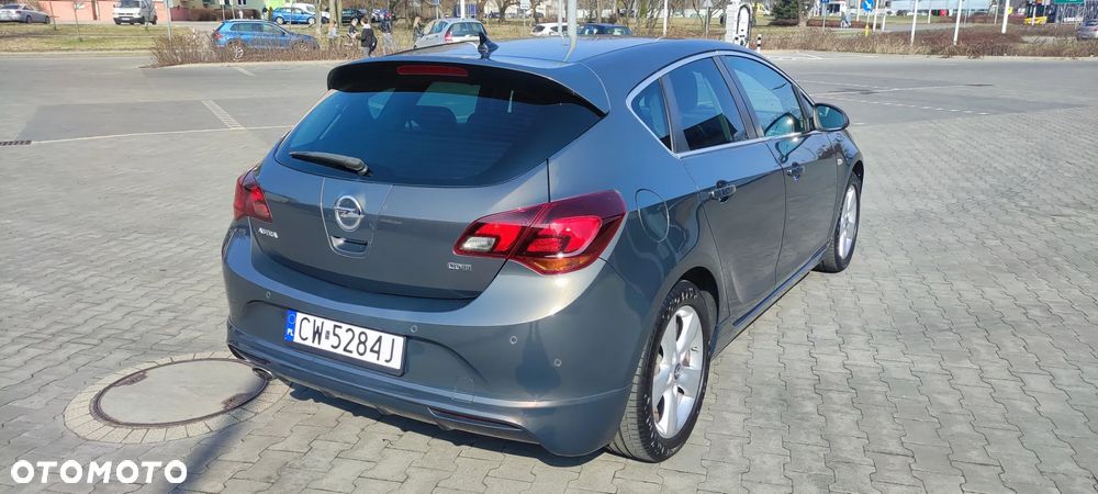 Opel Astra 2.0 CDTI Exklusiv - 8