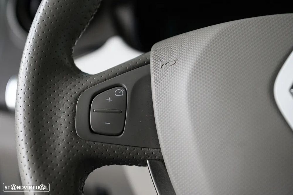 Renault Zoe (c/ Bateria) 41 kwh Intens - 25