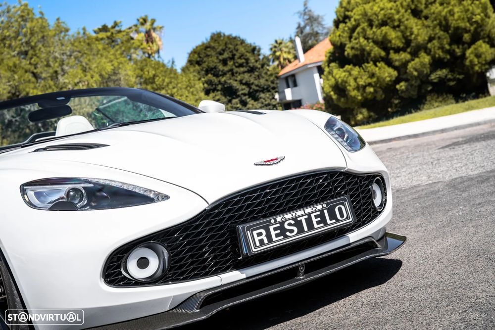 Aston Martin V12 Zagato - 5