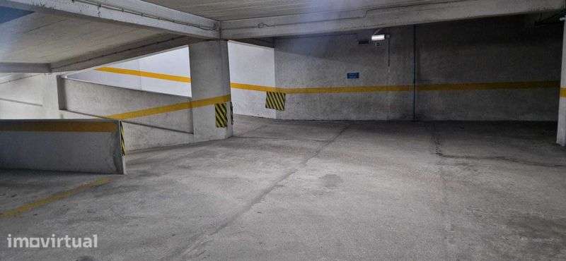 Garagem à venda na Rua das Pedralvas, 3 nA - Grande imagem: 4/7