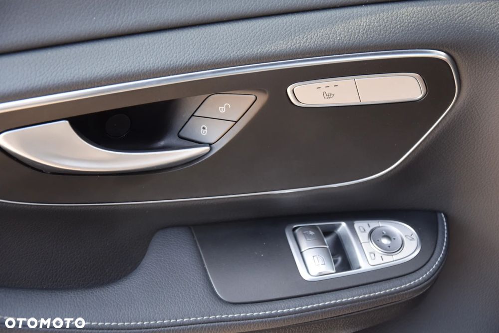 Mercedes-Benz Klasa V 300 d 4-Matic Avantgarde 9G-Tronic (d³ugi) - 17