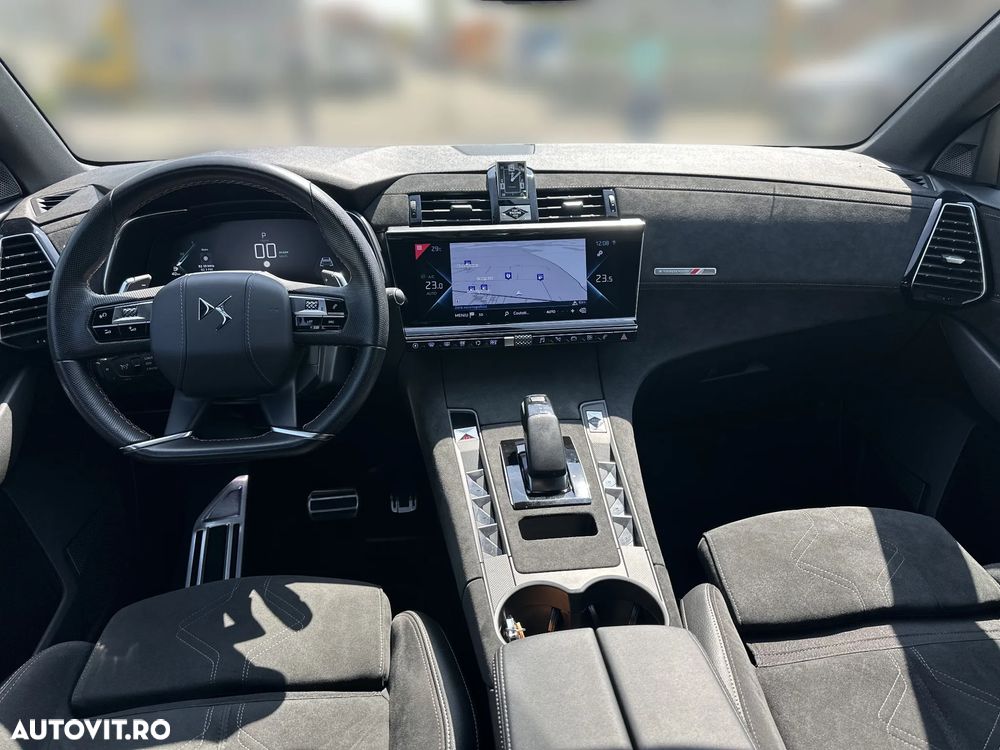 DS Automobiles DS 7 Crossback 1.6 PHeV AWD 300 EAT8 PERFORMANCE LINE + - 9