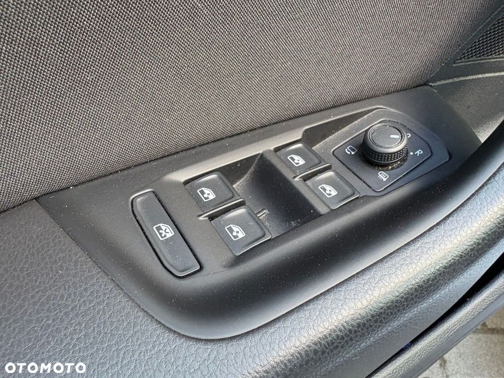 Volkswagen Passat - 22